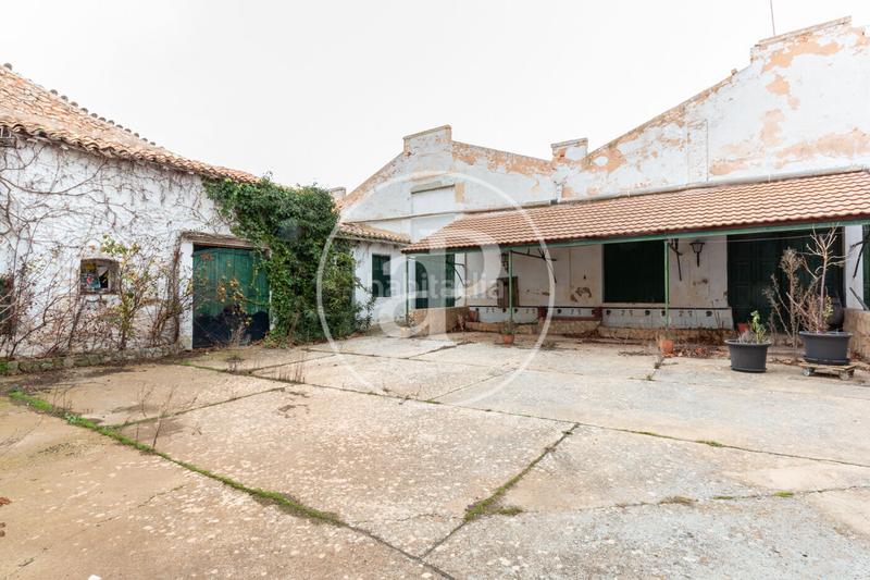 Foto bb5fd2bb-948b-48a2-b011-8ade5cb876e1. Masía casa de pueblo en venta en camporrobles en Utiel