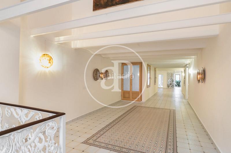 Foto aa38815e-b6d6-41e4-ac58-8df272e15ec6. Miete etagenwohnung in Sant Antoni Barcelona