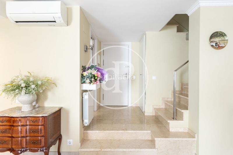 Foto d76483b1-3452-4f67-9400-04287c6965f0. Duplex avec chauffage parking dans Can Baró Barcelona