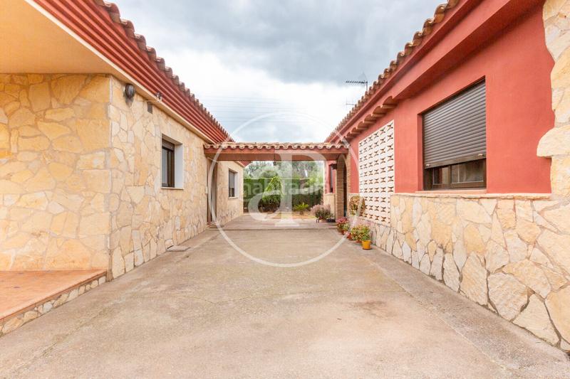 Foto af4a8c23-5372-454b-aee1-eddeffc9e250. Casa amb calefacció aparcament piscina a Onda