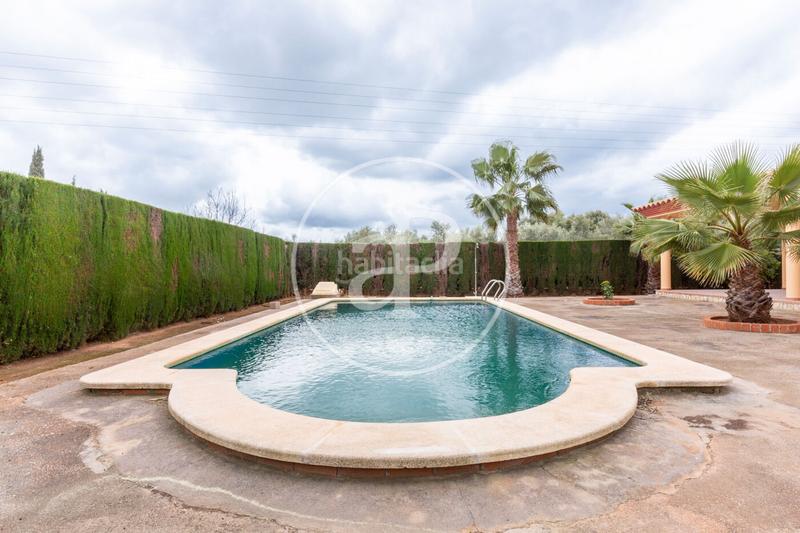 Foto b3522e16-8d53-4e8e-abe2-dfa743526c77. Casa amb calefacció aparcament piscina a Onda