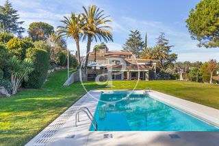 Haus in Bellaterra. Casa en venta en bellaterra