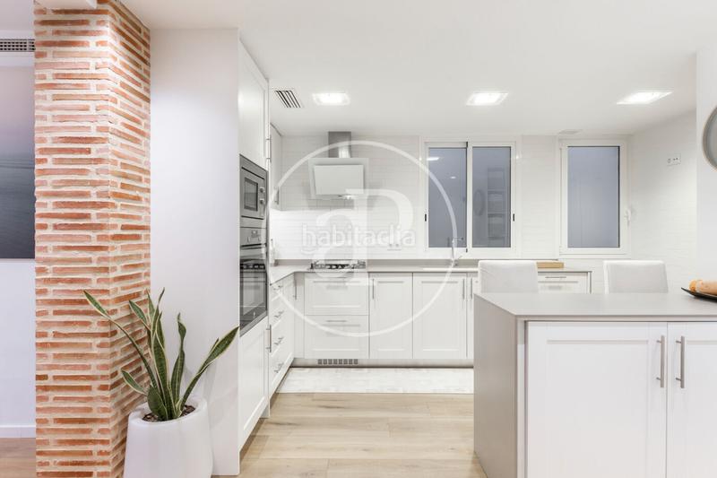 Foto 7cdfcbc0-b47c-45b1-ab7a-9bec6e1131a7. Piso  en venta en plaza de españa en Arrancapins Valencia