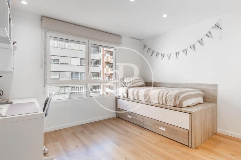 Foto d4b07b0c-fd74-49bd-90ad-2e40596d51ca. Piso  en venta en plaza de españa en Arrancapins Valencia