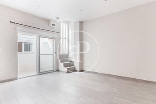 Lloguer Pis  C/ dels sapadors. Piso reformado en alquiler en monteolivete