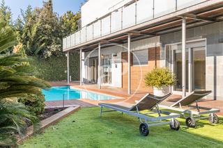 Maison  Carrer del brillant. Casa en venta en can mates