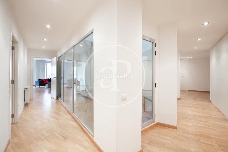 Foto 45c587b1-f710-4168-a16a-66cc2a7e2236. Appartamento con riscaldamento in Russafa Valencia