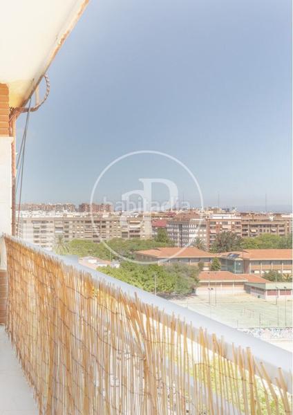 Foto c9895a90-8764-4a1f-a46d-5312d5f8f5e0. Etagenwohnung mit heizung parking in Ciutat Jardí Valencia