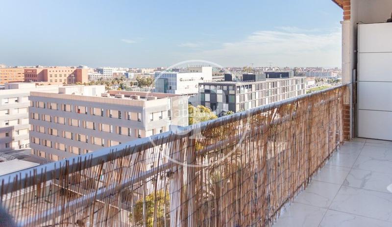 Foto e890718d-4df9-4667-a4b4-d6bda35e6213. Etagenwohnung mit heizung parking in Ciutat Jardí Valencia