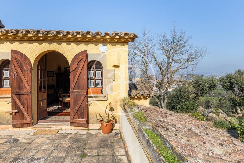 Foto 8c79646e-3a36-47fa-9a22-7bc78c6abfc8. Casa  en venta en Vilanova del Vallès