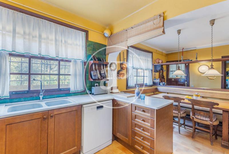 Foto b75f64fd-88f2-4a8a-a5da-d56b2c029385. Casa  en venta en Vilanova del Vallès