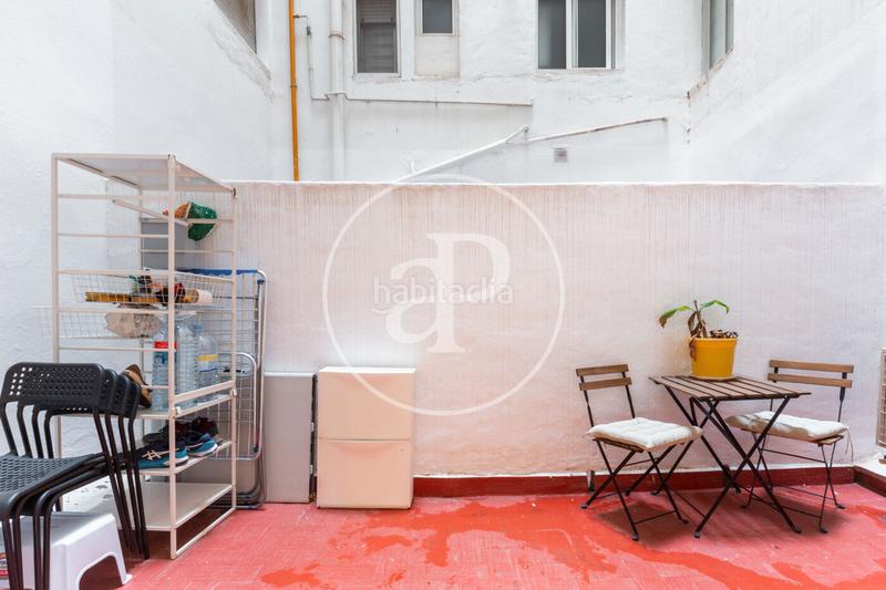 Foto 8cd304ba-b2dd-4e3e-a1e5-72a2e97ac456. Piso  en venta en zona plaza españa en Arrancapins Valencia