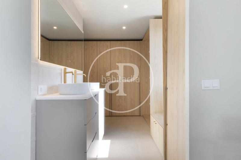 Foto eb9ce249-f9b6-48d1-87ad-58b21016f368. Affitto attico con riscaldamento in Sant Francesc Valencia