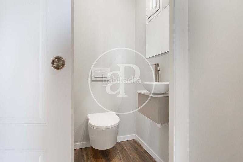 Foto e4bc84f9-343f-4136-abd5-0557b31cd98d. Location attique avec chauffage dans Sant Francesc Valencia