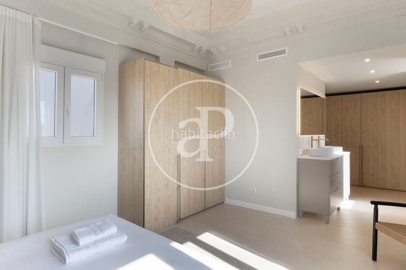 Foto 98fff600-c258-4bba-ad2c-d16fbc7300d2. Rent penthouse with heating in Sant Francesc Valencia