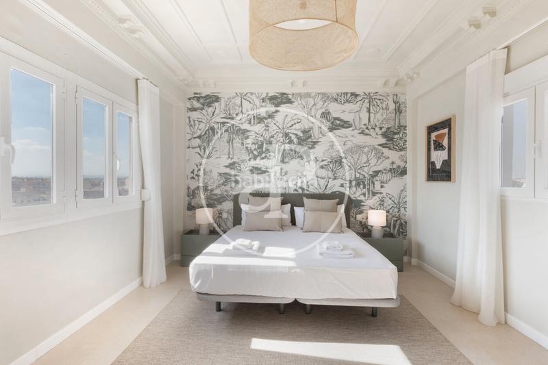 Foto b0d00f3e-6da5-4a1e-9850-827325be8d04. Rent penthouse with heating in Sant Francesc Valencia