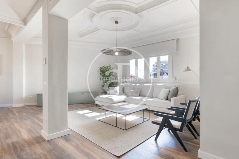Foto b44a39fe-810b-495f-b0a7-4a6538f20fbe. Rent penthouse with heating in Sant Francesc Valencia