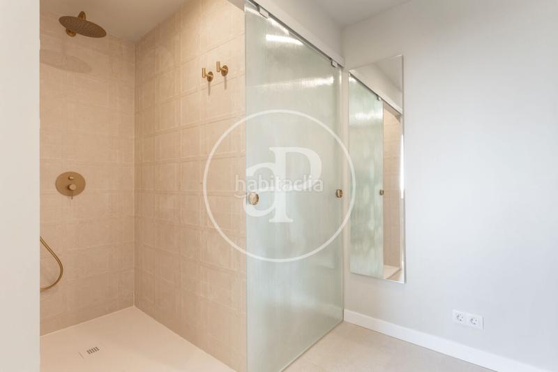 Foto b9ce7182-0a7a-4427-96be-2b2dac8dac4d. Rent penthouse with heating in Sant Francesc Valencia