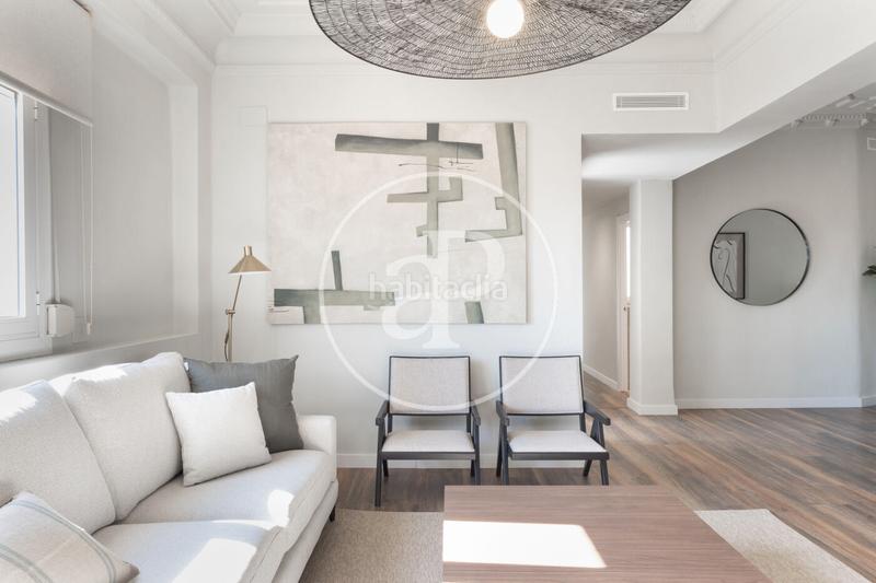 Foto eb69a6bc-e3d4-46ba-b716-071dfe169b56. Rent penthouse with heating in Sant Francesc Valencia