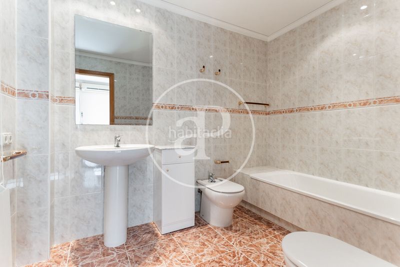 Foto b9aa1b96-16d1-40b7-abdc-9d1c1baeefa6. Casa amb calefacció aparcament piscina a Alfinach - Monasterios Puçol