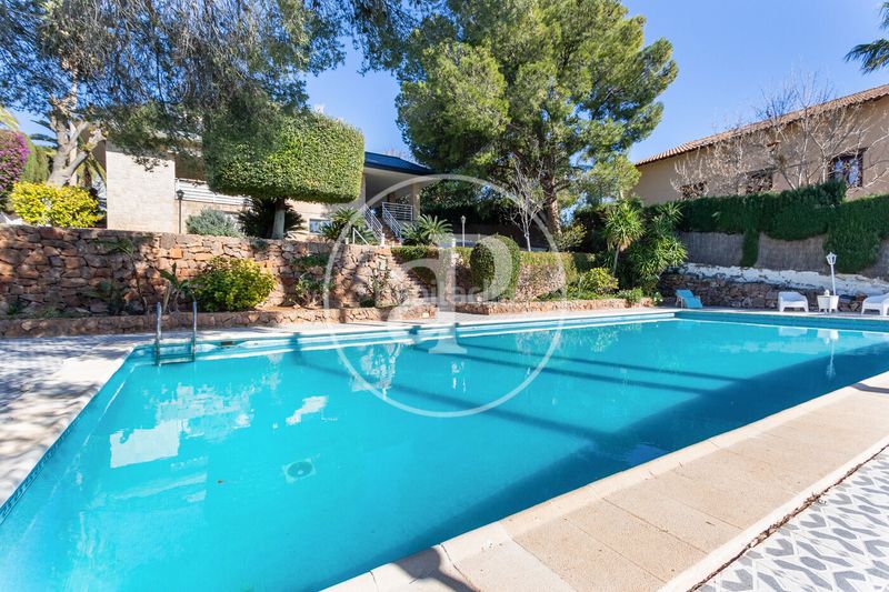 Foto dbcb0c2c-4b7b-4be2-9693-089033a7f1cb. Casa amb calefacció aparcament piscina a Alfinach - Monasterios Puçol