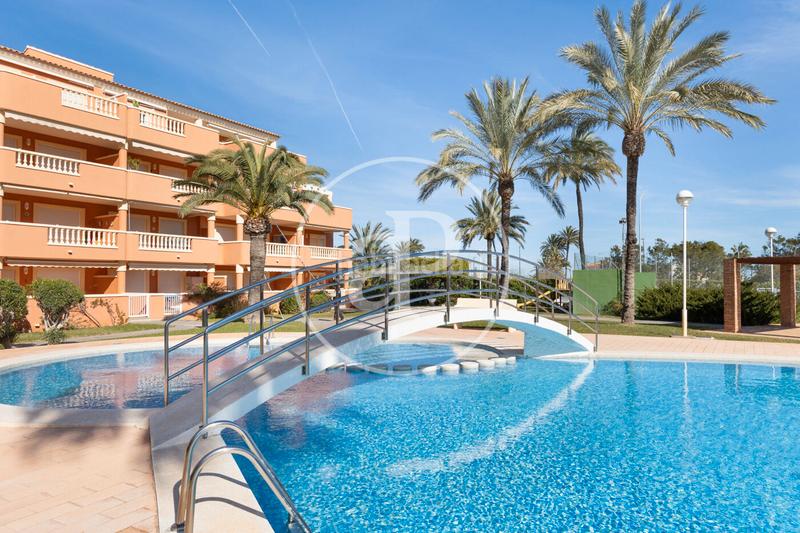Foto aed41855-635e-4a9a-b122-b481e2ec1823. Pis amb calefacció aparcament piscina a Les Bassetes - El Marjal Dénia