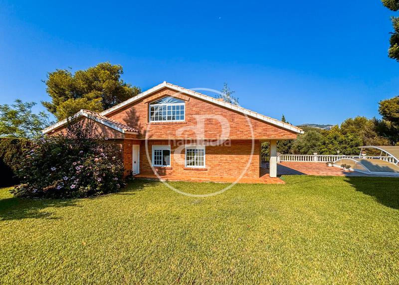 Foto eb425b84-a2b2-48e9-9323-81f69743b2d2. Casa amb calefacció aparcament piscina a Montornés-Las Palmas-El Refugio Benicasim / Benicàssim
