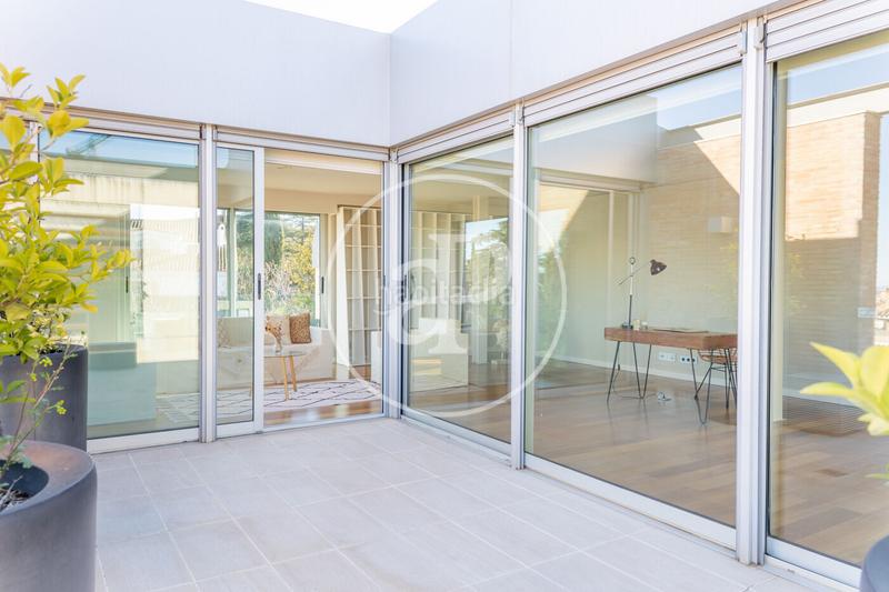 Foto 1b793d56-42a0-4460-b8c4-24fdb760adc4. Haus mit heizung parking pool in Arxiu Sant Cugat del Vallès