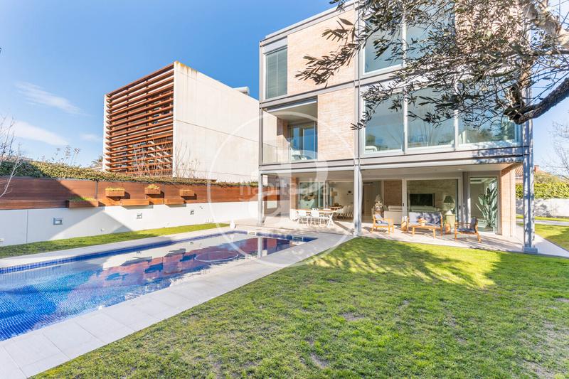 Foto 71ece063-97aa-4c79-a098-c44926110136. Haus mit heizung parking pool in Arxiu Sant Cugat del Vallès