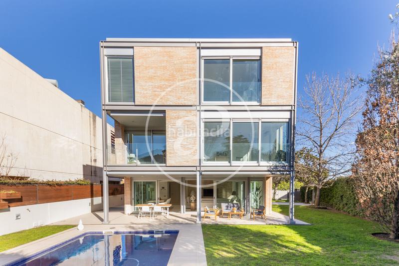 Foto 9ad0a216-6360-41fb-80f7-2d4889cd51ac. Haus mit heizung parking pool in Arxiu Sant Cugat del Vallès