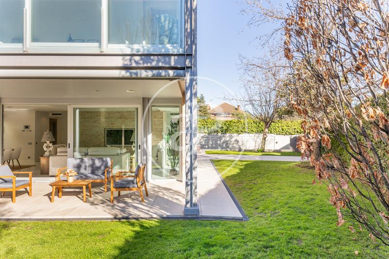 Foto e4ea02b0-f176-4e82-ae5a-309952bf9a54. Haus mit heizung parking pool in Arxiu Sant Cugat del Vallès