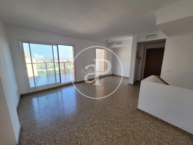 Foto 193bf294-b120-41ed-8516-4feef26b3628. Ático dúplex venta en Valterna Paterna