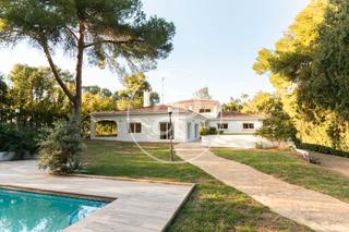 Casa a El Bosque. Chalet independiente en venta en el bosque