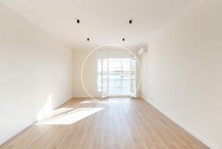 Pis  Carrer de guillem tell. Piso en venta en guillem tell