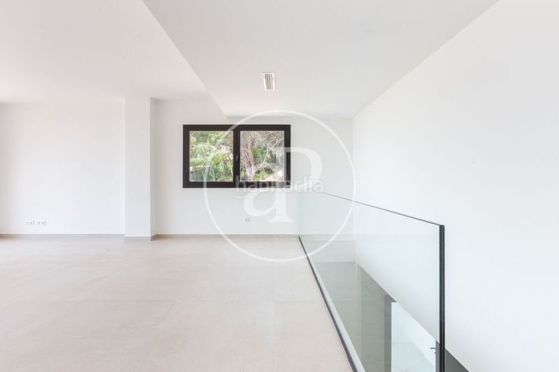 Foto 0df239e9-8892-4a7d-855c-a99945d28693. Casa aparellada amb calefacció aparcament a El Bosque Chiva
