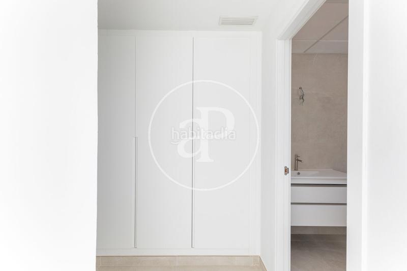 Foto 37cc660d-5591-4df8-839f-245cd3f25c2e. Casa aparellada amb calefacció aparcament a El Bosque Chiva