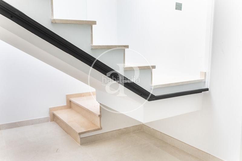 Foto 72bbaf0a-ca15-4068-a663-03fde3bbf168. Casa aparellada amb calefacció aparcament a El Bosque Chiva