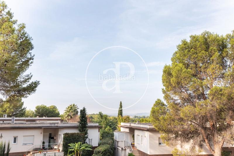 Foto 7682712f-5c18-48c4-ab86-84faffc22c2e. Casa aparellada amb calefacció aparcament a El Bosque Chiva