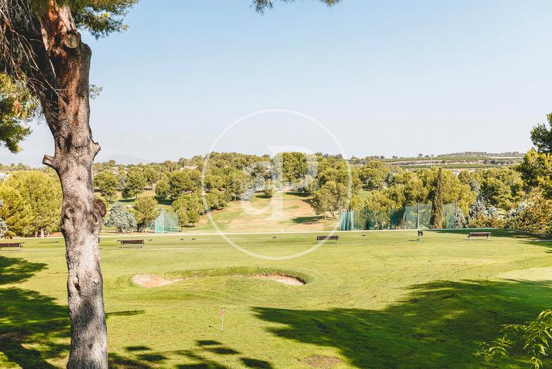 Foto 8d34acca-7506-4acc-8508-a30cc6a56007. Casa aparellada amb calefacció aparcament a El Bosque Chiva