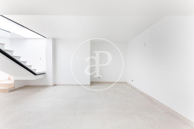 Foto bba9cdec-107b-4f6c-8e8a-362c3e567081. Casa aparellada amb calefacció aparcament a El Bosque Chiva