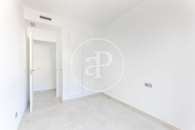 Foto f614cd92-1781-4694-9c89-5ae0b6cea6c5. Casa aparellada amb calefacció aparcament a El Bosque Chiva