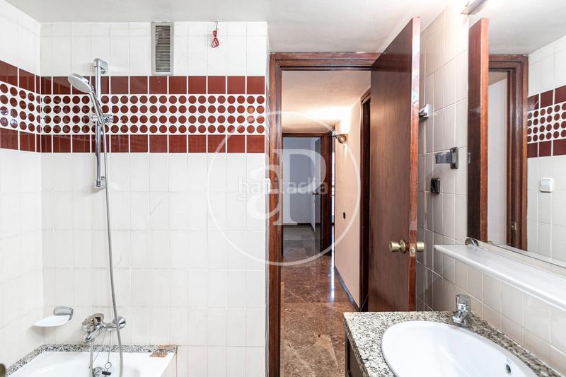 Foto 04d74cbb-44d5-4361-856b-cdd795ea61f5. Piso  en venta en plaza tetuán en Dreta de l´Eixample Barcelona