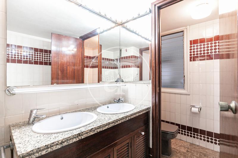 Foto dfc26cf4-712b-4350-a438-ea9646adc720. Piso  en venta en plaza tetuán en Dreta de l´Eixample Barcelona