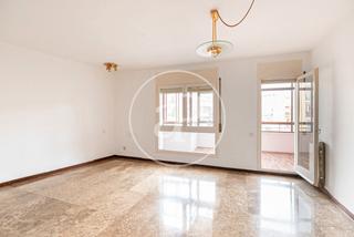 Appartement  Pça. tetuan. Piso en venta en plaza tetuán
