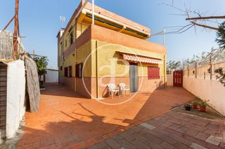 Casa a Corinto-Almardà. Chalet independiente en venta en almardá playa