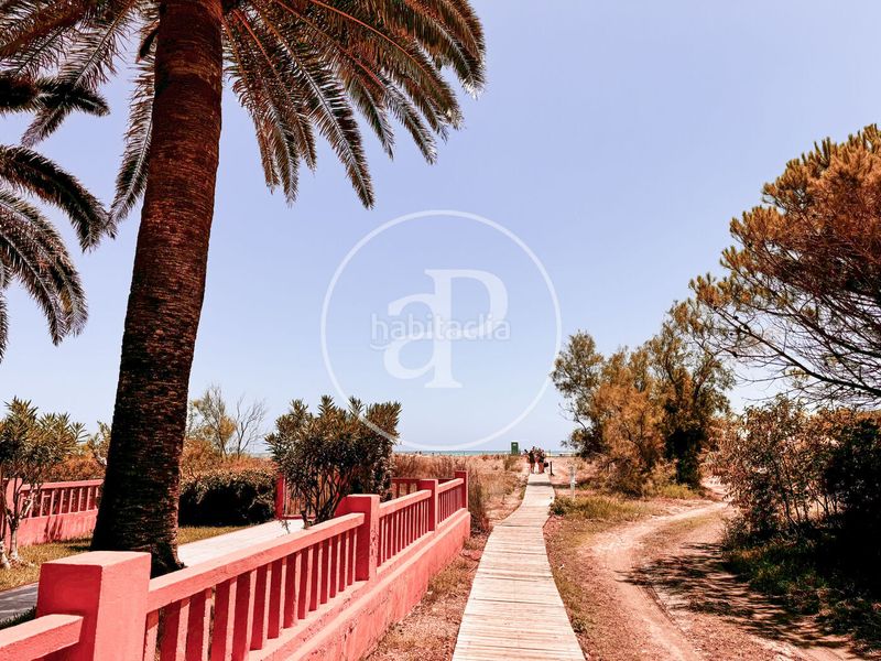 Foto e59a1297-520a-4a38-a15f-98633aa65e69. Casa amb calefacció aparcament a Corinto-Almardà Sagunt