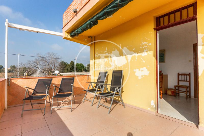 Foto ebc2e511-c49a-4acb-99af-ca5d4046ee57. Casa amb calefacció aparcament a Corinto-Almardà Sagunt