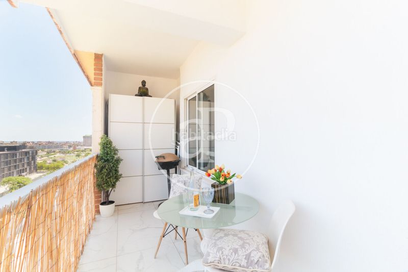 Foto cf3aabaa-5088-4a8f-835f-3204ebf80d61. Miete etagenwohnung mit heizung parking in Ciutat Jardí Valencia