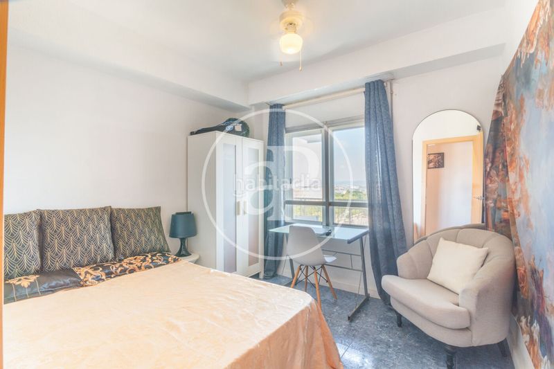 Foto e6c1f0ea-8dcf-49bd-9d94-5d845f41dcc3. Miete etagenwohnung mit heizung parking in Ciutat Jardí Valencia