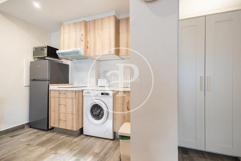 Foto a9d0160d-a0eb-407c-9fe9-c194b2cee1cd. Alquiler loft piso en alquiler en av. de giorgeta en Valencia